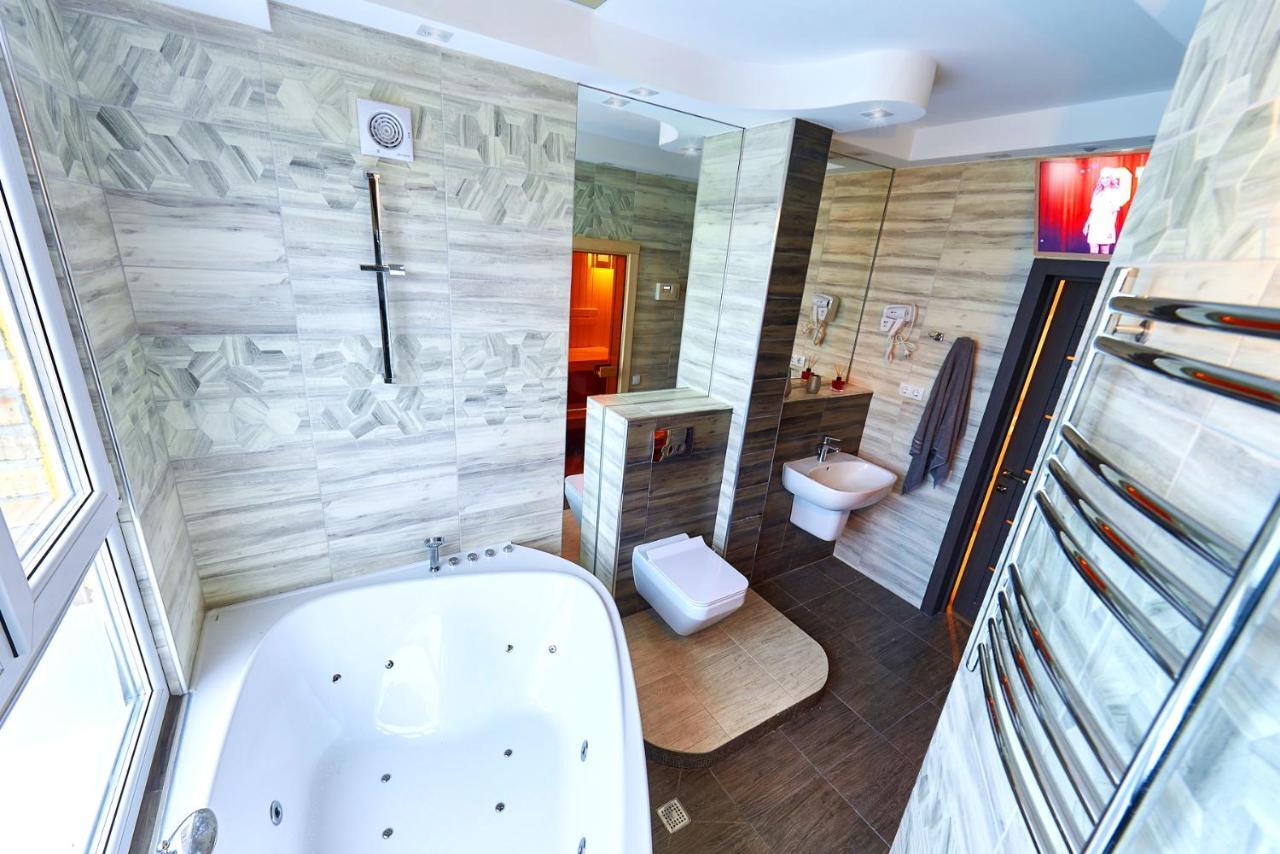 Apartment Sauna, Big Jacuzzi , Khreshchatyk *