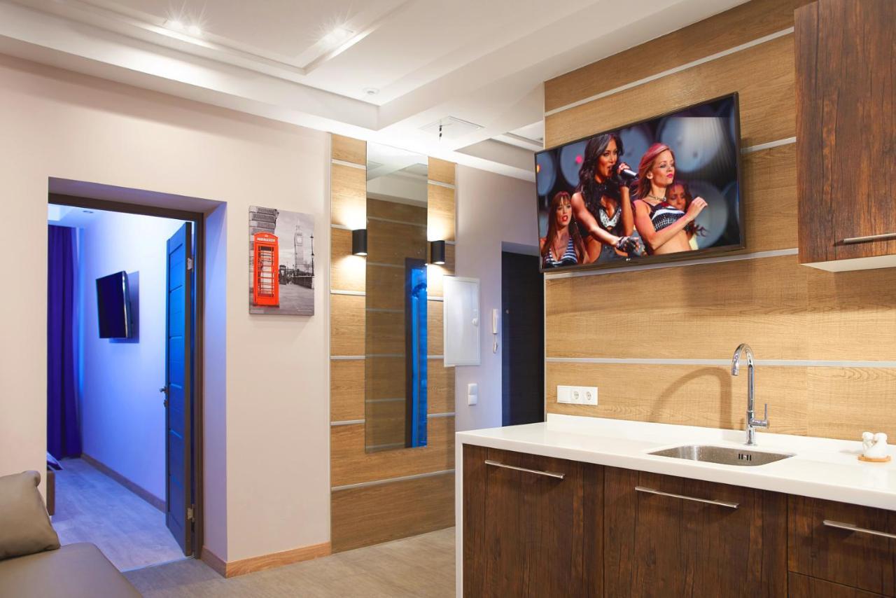 Sauna, Big Jacuzzi , Khreshchatyk Apartment Kyiv